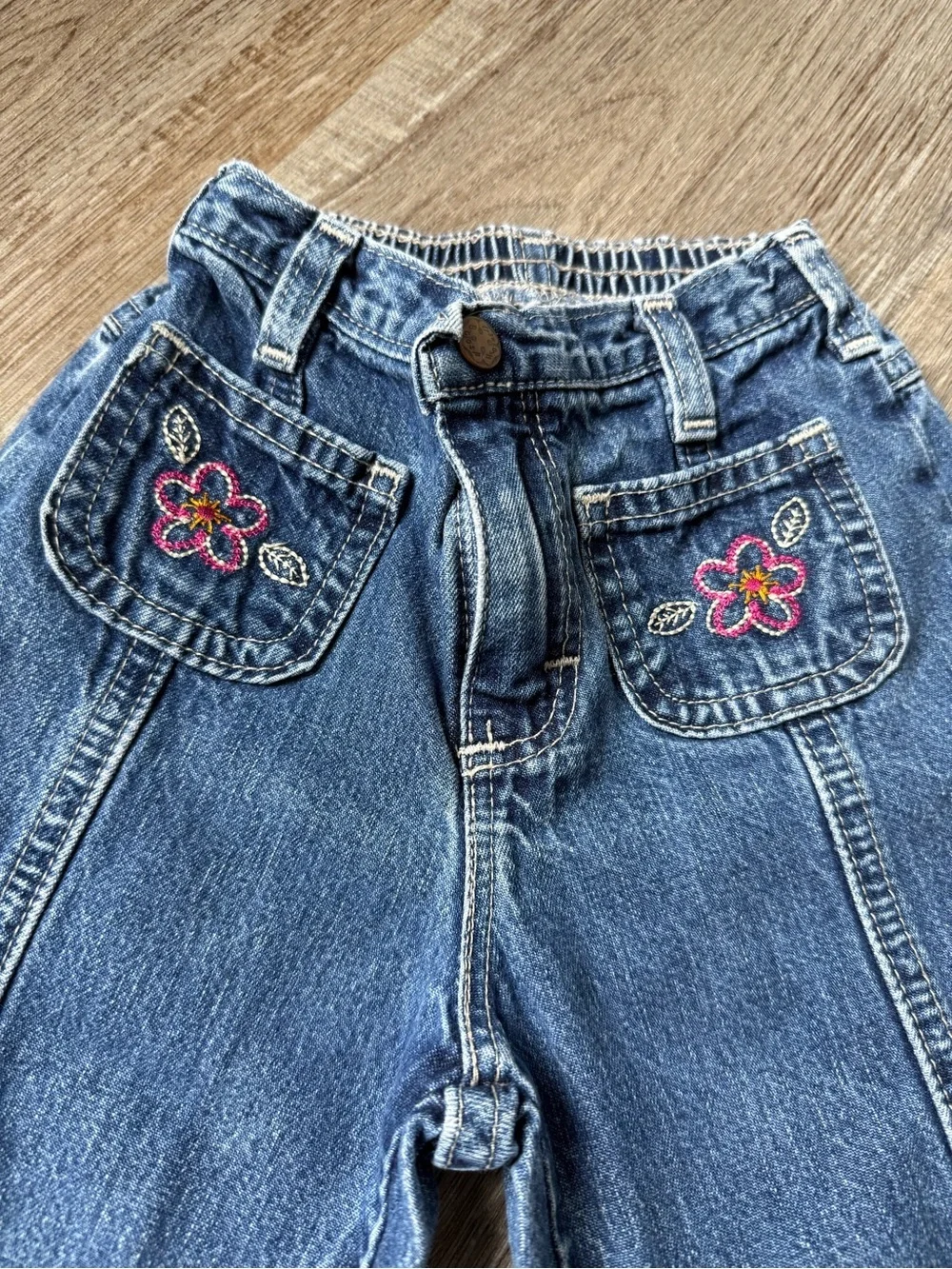 VTG OshKosh B'gosh Denim Bell Bottoms Flare Jeans Embroidered Floral Size 2T 3T